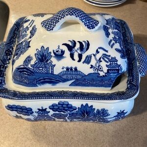 Vintage soup tureen Ocean by Sakakibara Japan. No ladle. 10x 6.25 inches